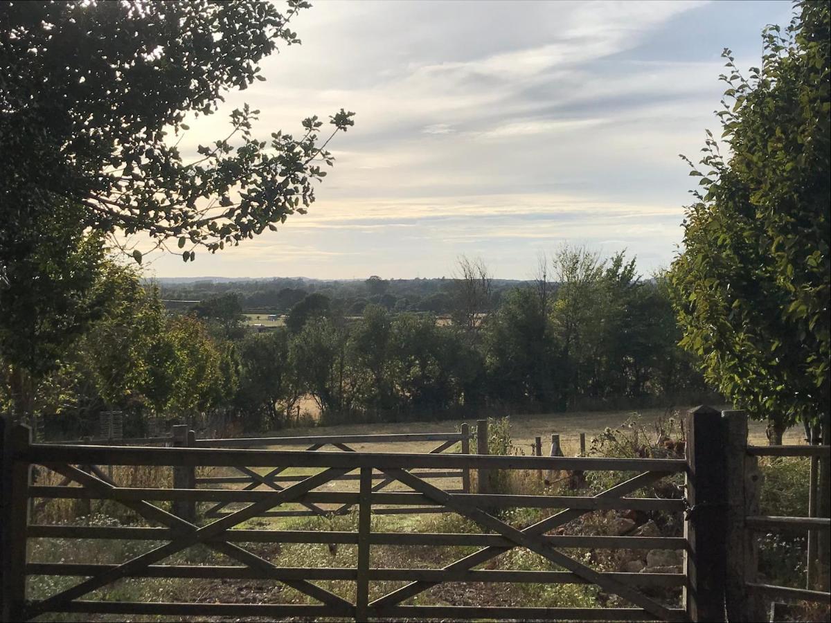 فوردنجبريدج Redbrook Farm Bnb - Gateway To The New Forest المظهر الخارجي الصورة